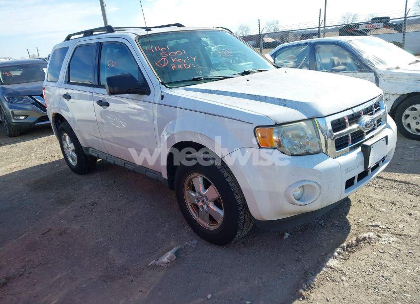 2011 Ford Escape XLT (VIN 1FMCU0D77BKB37190) main photo