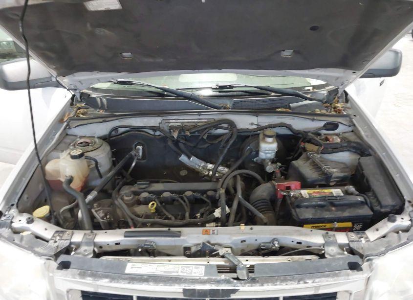 Photo 10 of 2011 Ford Escape XLT (VIN 1FMCU0D77BKB79701)