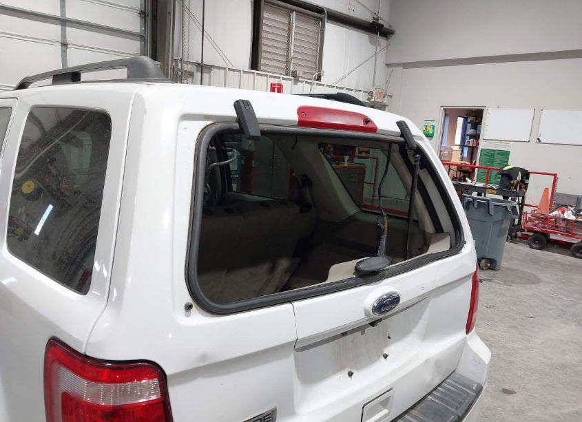 Photo 6 of 2011 Ford Escape XLT (VIN 1FMCU0D77BKB79701)