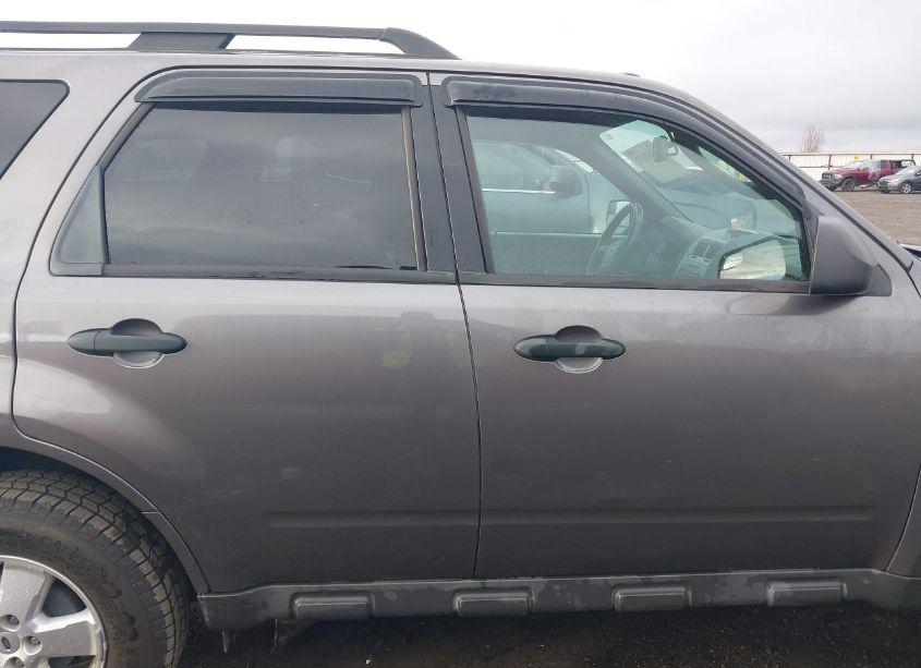 Photo 13 of 2011 Ford Escape XLT (VIN 1FMCU0D77BKB84493)