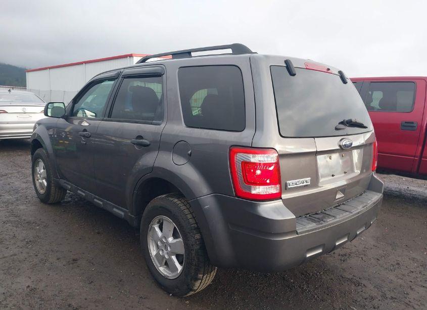 Photo 3 of 2011 Ford Escape XLT (VIN 1FMCU0D77BKB84493)