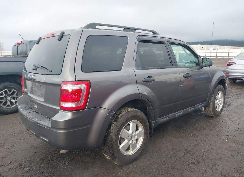 Photo 4 of 2011 Ford Escape XLT (VIN 1FMCU0D77BKB84493)