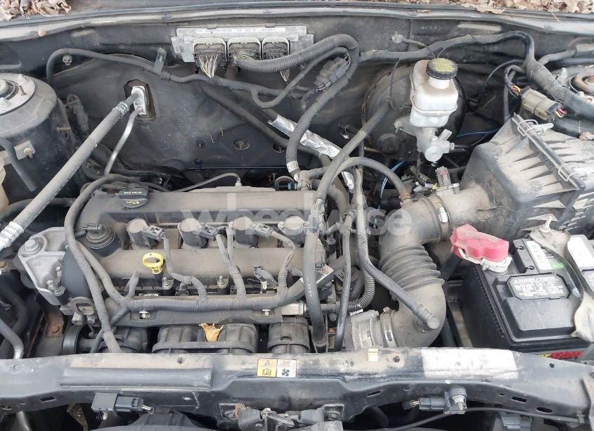 Photo 10 of 2011 Ford Escape XLT (VIN 1FMCU0D77BKC61945)