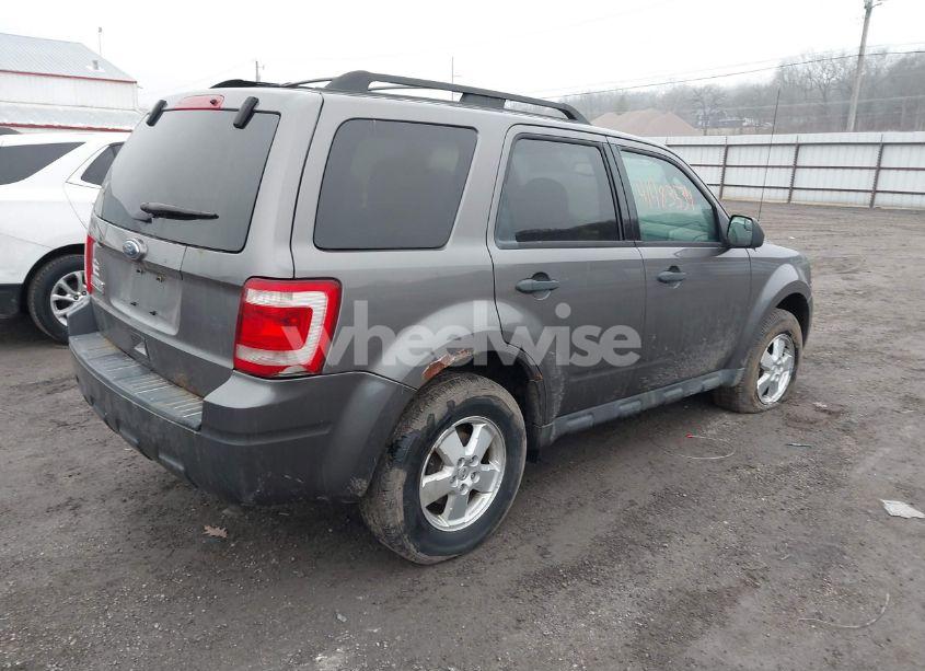 Photo 4 of 2011 Ford Escape XLT (VIN 1FMCU0D77BKC61945)