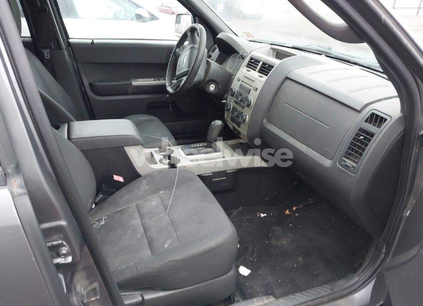 Photo 5 of 2011 Ford Escape XLT (VIN 1FMCU0D77BKC61945)