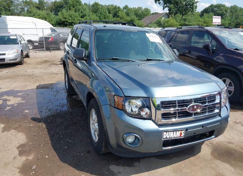 2012 Ford Escape XLT (VIN 1FMCU0D77CKA79809) main photo