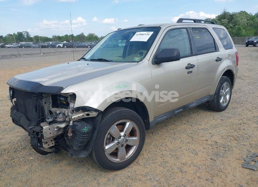 Photo 2 of 2012 Ford Escape XLT (VIN 1FMCU0D77CKB10024)