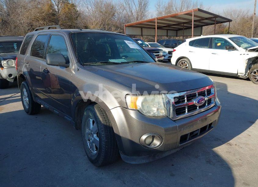 2012 Ford Escape XLT (VIN 1FMCU0D77CKB82504) main photo