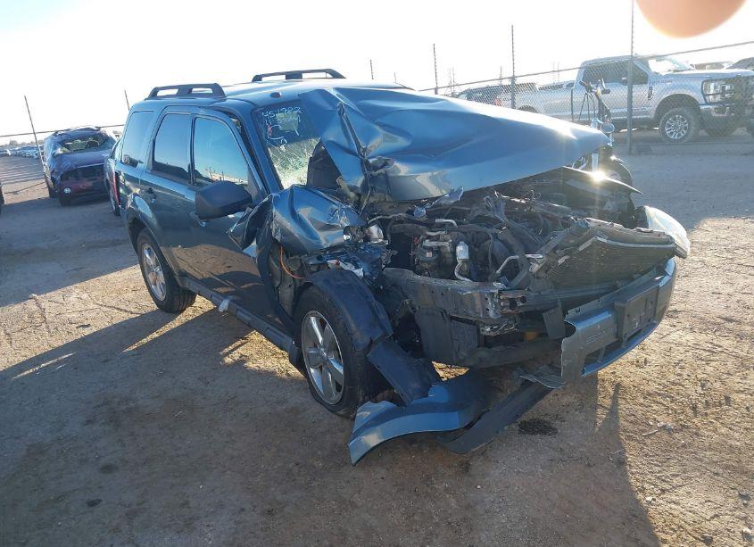 2010 Ford Escape XLT (VIN 1FMCU0D78AKC23588) main photo