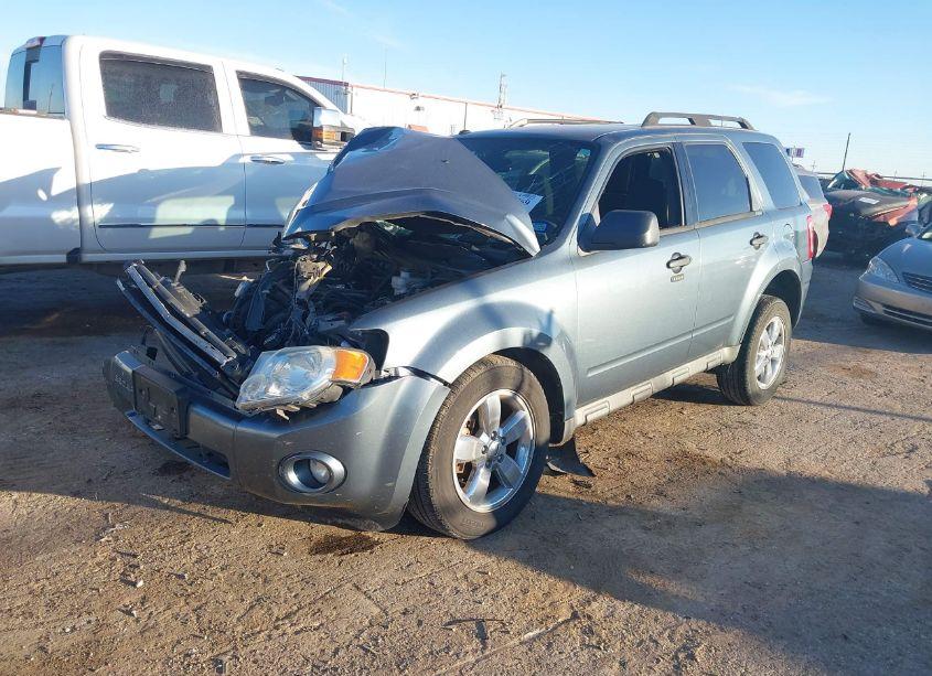 Photo 2 of 2010 Ford Escape XLT (VIN 1FMCU0D78AKC23588)