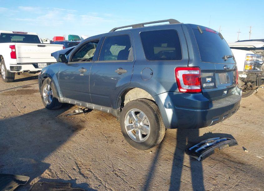 Photo 3 of 2010 Ford Escape XLT (VIN 1FMCU0D78AKC23588)