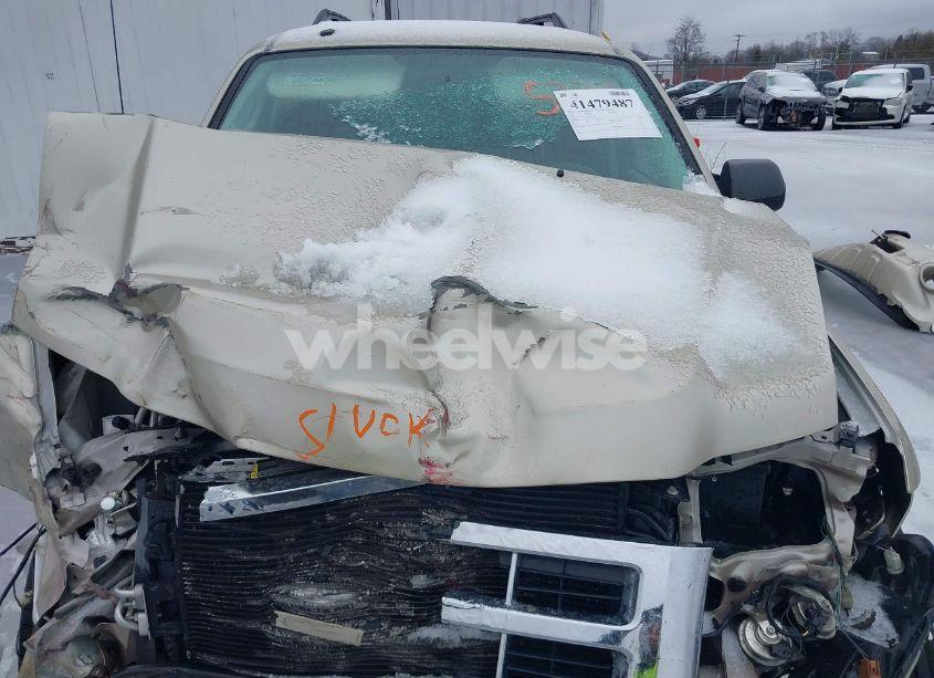 Photo 10 of 2010 Ford Escape XLT (VIN 1FMCU0D78AKC25339)