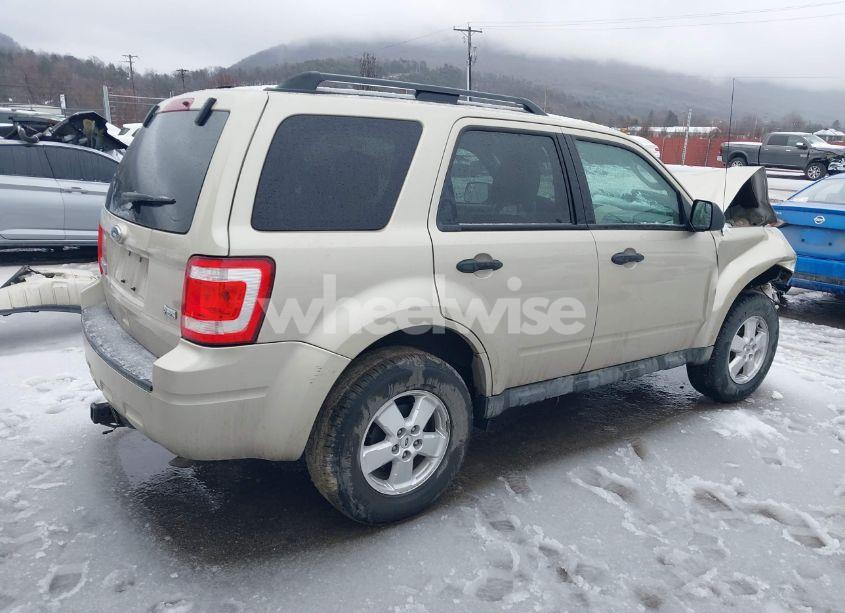 Photo 4 of 2010 Ford Escape XLT (VIN 1FMCU0D78AKC25339)