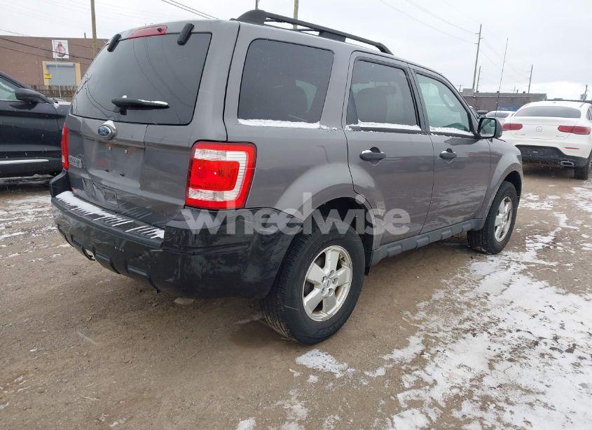 Photo 4 of 2010 Ford Escape XLT (VIN 1FMCU0D78AKC63217)