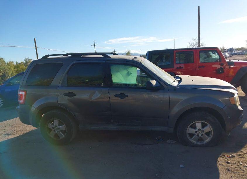 Photo 13 of 2010 Ford Escape XLT (VIN 1FMCU0D78AKD46288)