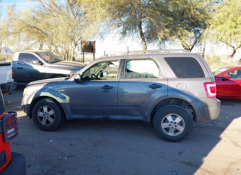 Photo 14 of 2010 Ford Escape XLT (VIN 1FMCU0D78AKD46288)