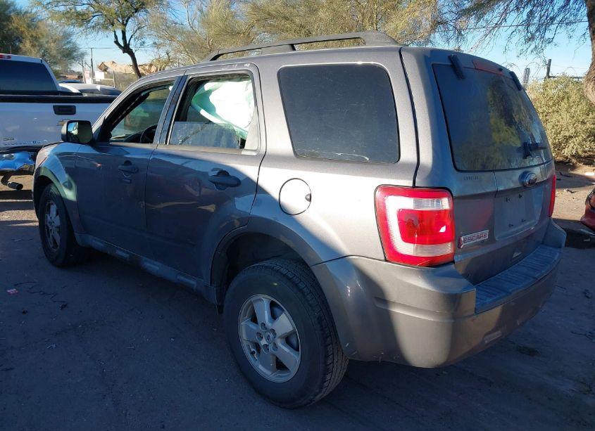 Photo 3 of 2010 Ford Escape XLT (VIN 1FMCU0D78AKD46288)