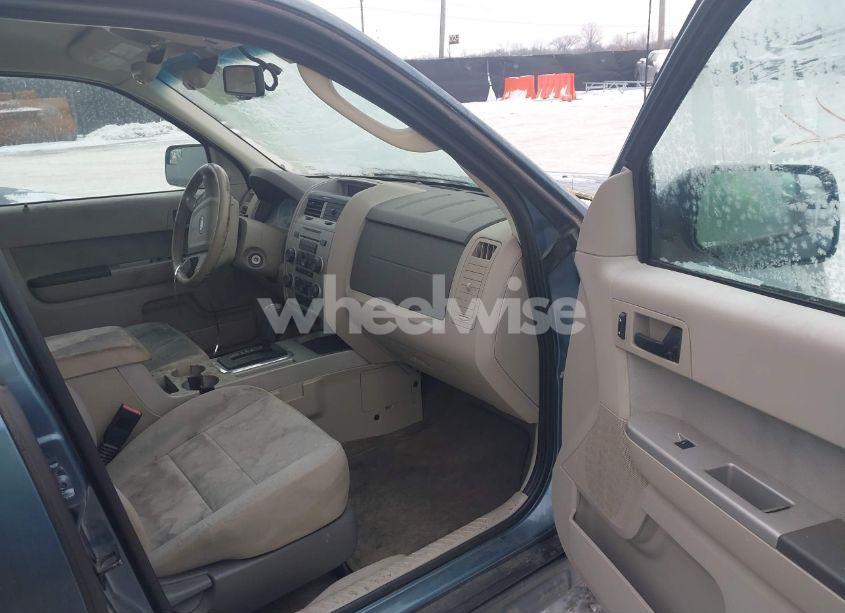 Photo 5 of 2011 Ford Escape XLT (VIN 1FMCU0D78BKA05541)