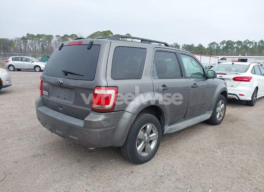 Photo 4 of 2011 Ford Escape XLT (VIN 1FMCU0D78BKA31492)