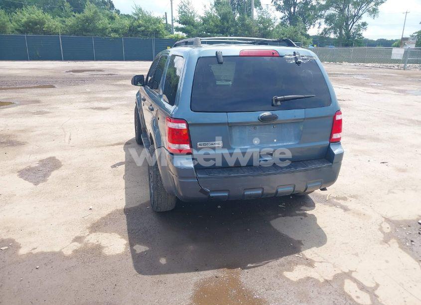 Photo 3 of 2011 Ford Escape XLT (VIN 1FMCU0D78BKA32979)
