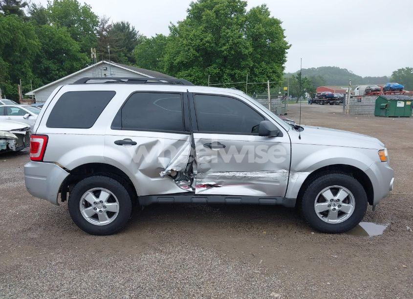 Photo 13 of 2011 Ford Escape XLT (VIN 1FMCU0D78BKB32984)