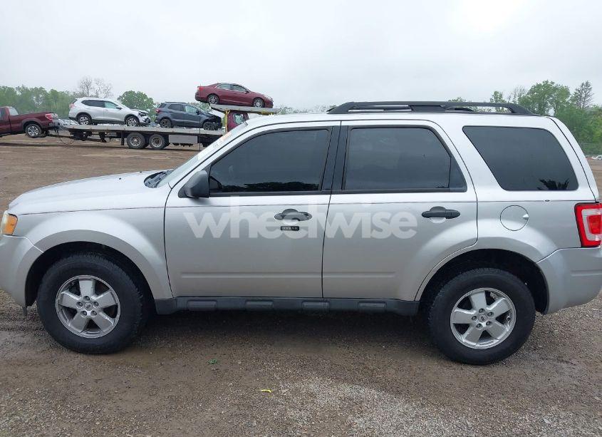 Photo 14 of 2011 Ford Escape XLT (VIN 1FMCU0D78BKB32984)