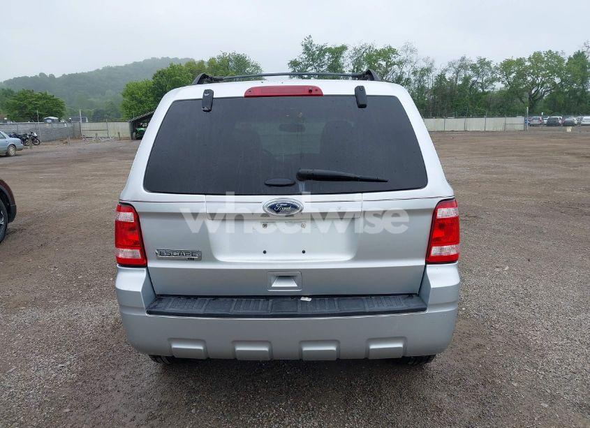 Photo 16 of 2011 Ford Escape XLT (VIN 1FMCU0D78BKB32984)