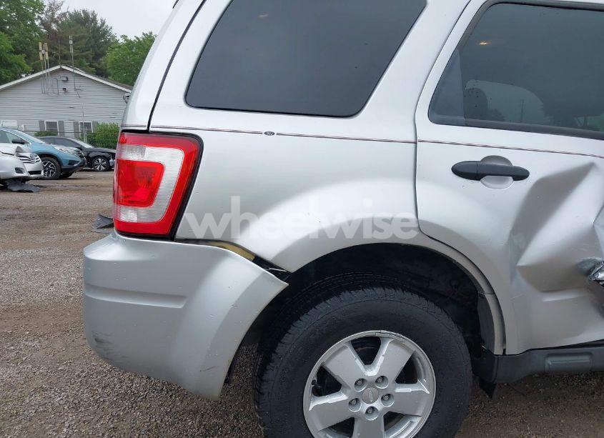 Photo 18 of 2011 Ford Escape XLT (VIN 1FMCU0D78BKB32984)