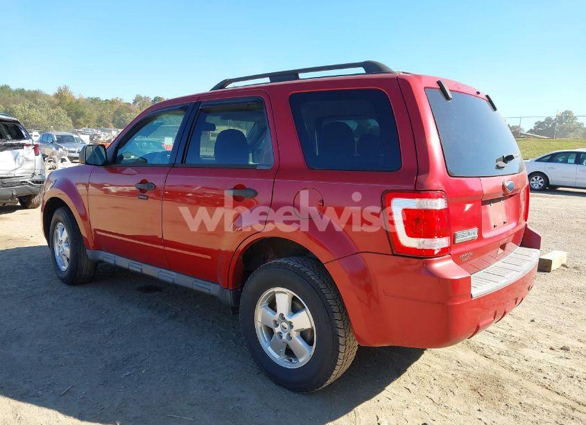 Photo 3 of 2011 Ford Escape XLT (VIN 1FMCU0D78BKB63622)