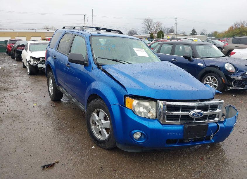 2011 Ford Escape XLT (VIN 1FMCU0D78BKB73860) main photo
