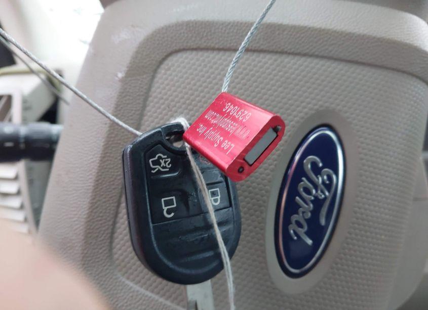 Photo 11 of 2011 Ford Escape XLT (VIN 1FMCU0D78BKB73860)