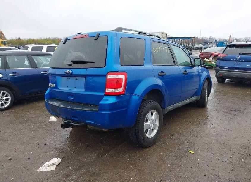 Photo 4 of 2011 Ford Escape XLT (VIN 1FMCU0D78BKB73860)