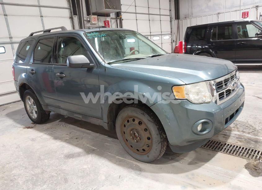 2011 Ford Escape XLT (VIN 1FMCU0D78BKB78606) main photo