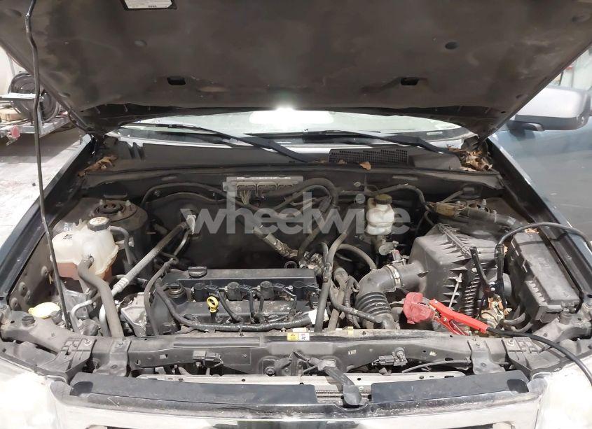 Photo 10 of 2011 Ford Escape XLT (VIN 1FMCU0D78BKB78606)