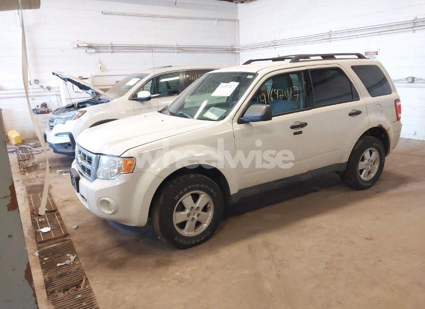 Photo 2 of 2012 Ford Escape XLT (VIN 1FMCU0D78CKA00471)