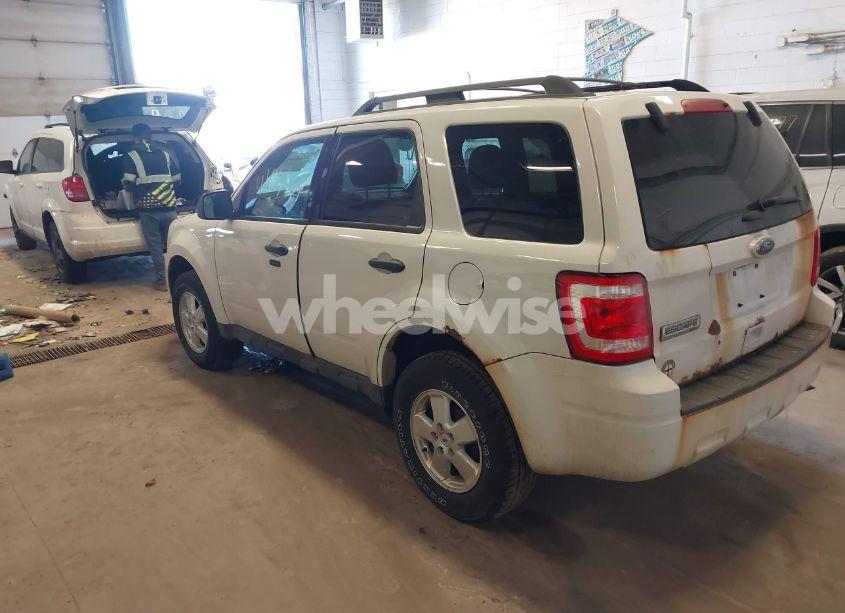 Photo 3 of 2012 Ford Escape XLT (VIN 1FMCU0D78CKA00471)