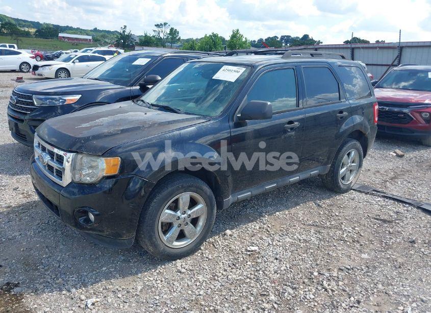 Photo 2 of 2012 Ford Escape XLT (VIN 1FMCU0D78CKB10419)