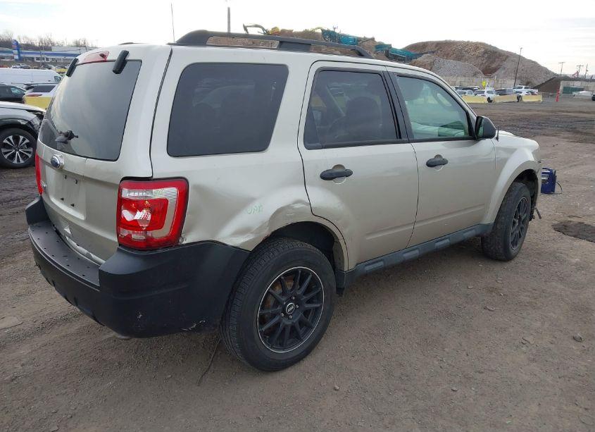 Photo 4 of 2012 Ford Escape XLT (VIN 1FMCU0D78CKC01660)