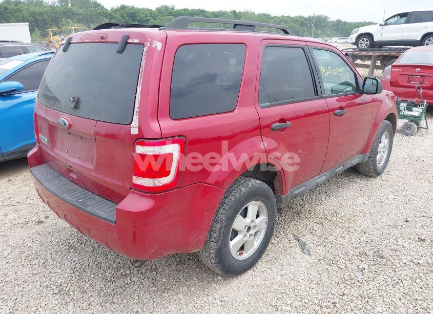 Photo 4 of 2010 Ford Escape XLT (VIN 1FMCU0D79AKA02128)