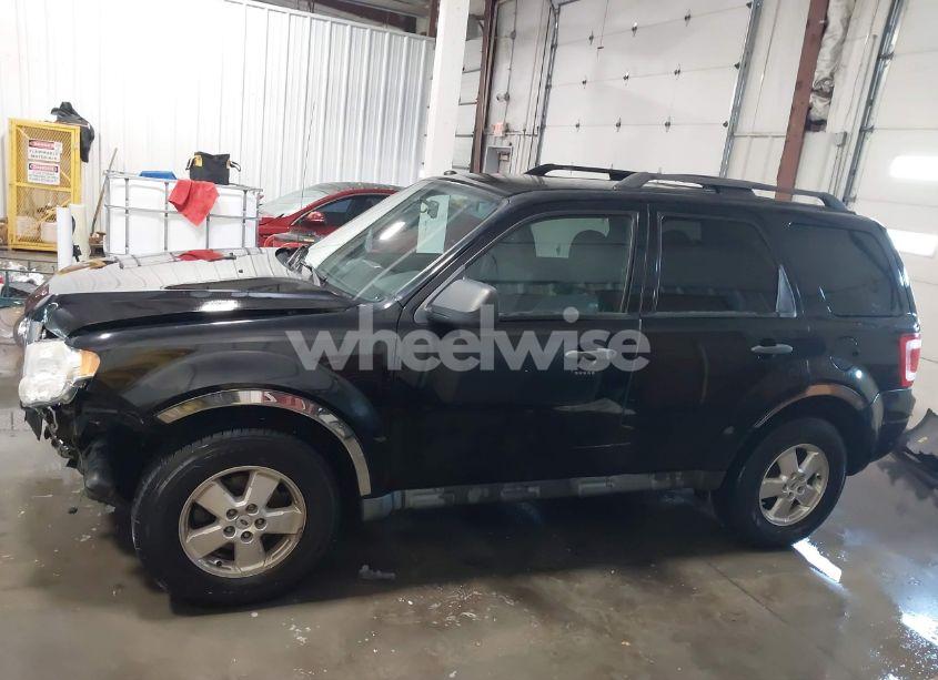 Photo 15 of 2010 Ford Escape XLT (VIN 1FMCU0D79AKB07963)