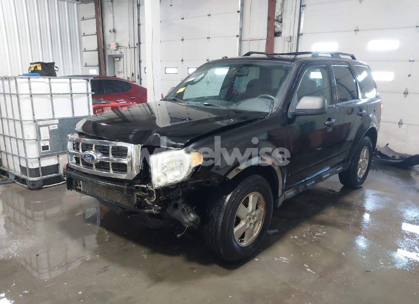 Photo 2 of 2010 Ford Escape XLT (VIN 1FMCU0D79AKB07963)
