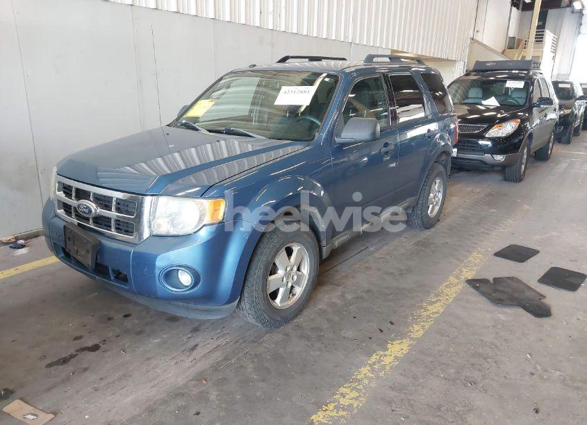 Photo 2 of 2010 Ford Escape XLT (VIN 1FMCU0D79AKC17542)