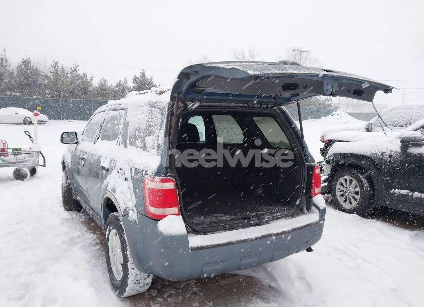 Photo 3 of 2010 Ford Escape XLT (VIN 1FMCU0D79AKC64599)