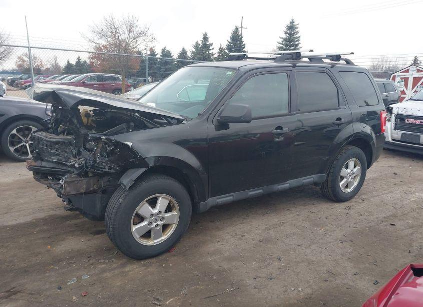Photo 2 of 2010 Ford Escape XLT (VIN 1FMCU0D79AKD10657)