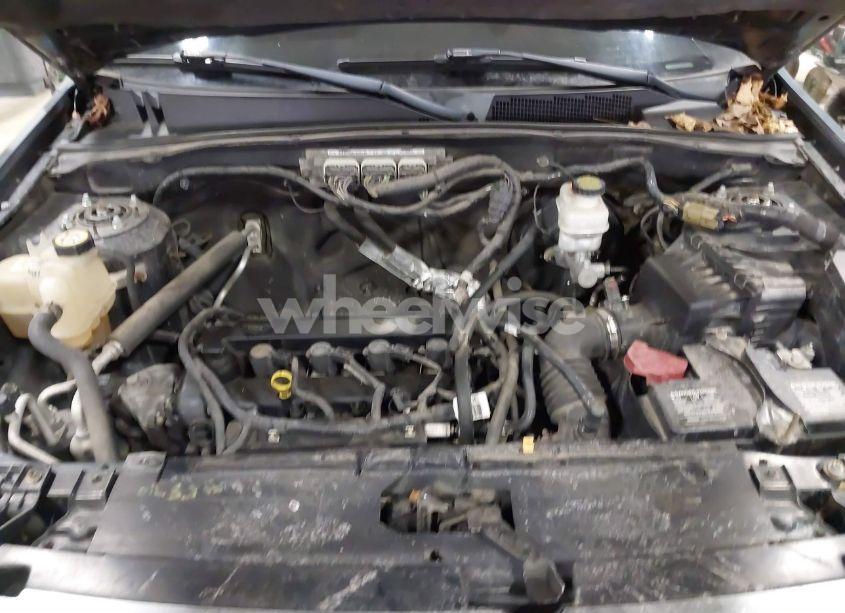 Photo 10 of 2010 Ford Escape XLT (VIN 1FMCU0D79AKD32139)