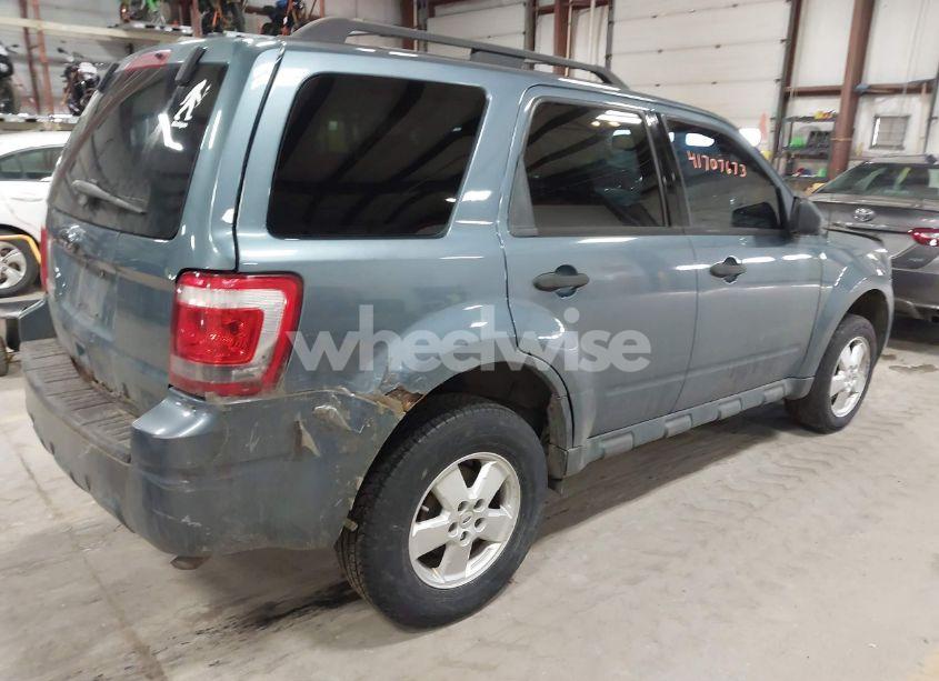 Photo 4 of 2010 Ford Escape XLT (VIN 1FMCU0D79AKD32139)