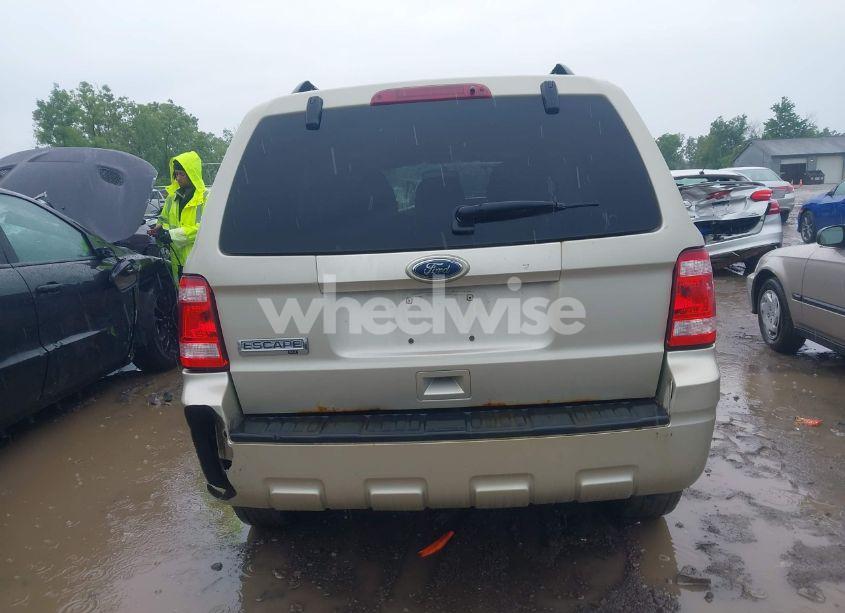 Photo 16 of 2011 Ford Escape XLT (VIN 1FMCU0D79BKA66350)