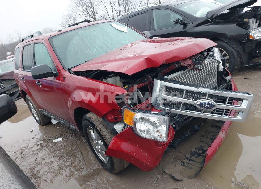 2011 Ford Escape XLT (VIN 1FMCU0D79BKA97274) main photo