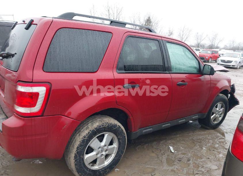 Photo 13 of 2011 Ford Escape XLT (VIN 1FMCU0D79BKA97274)