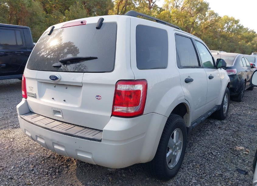 Photo 4 of 2011 Ford Escape XLT (VIN 1FMCU0D79BKB84057)